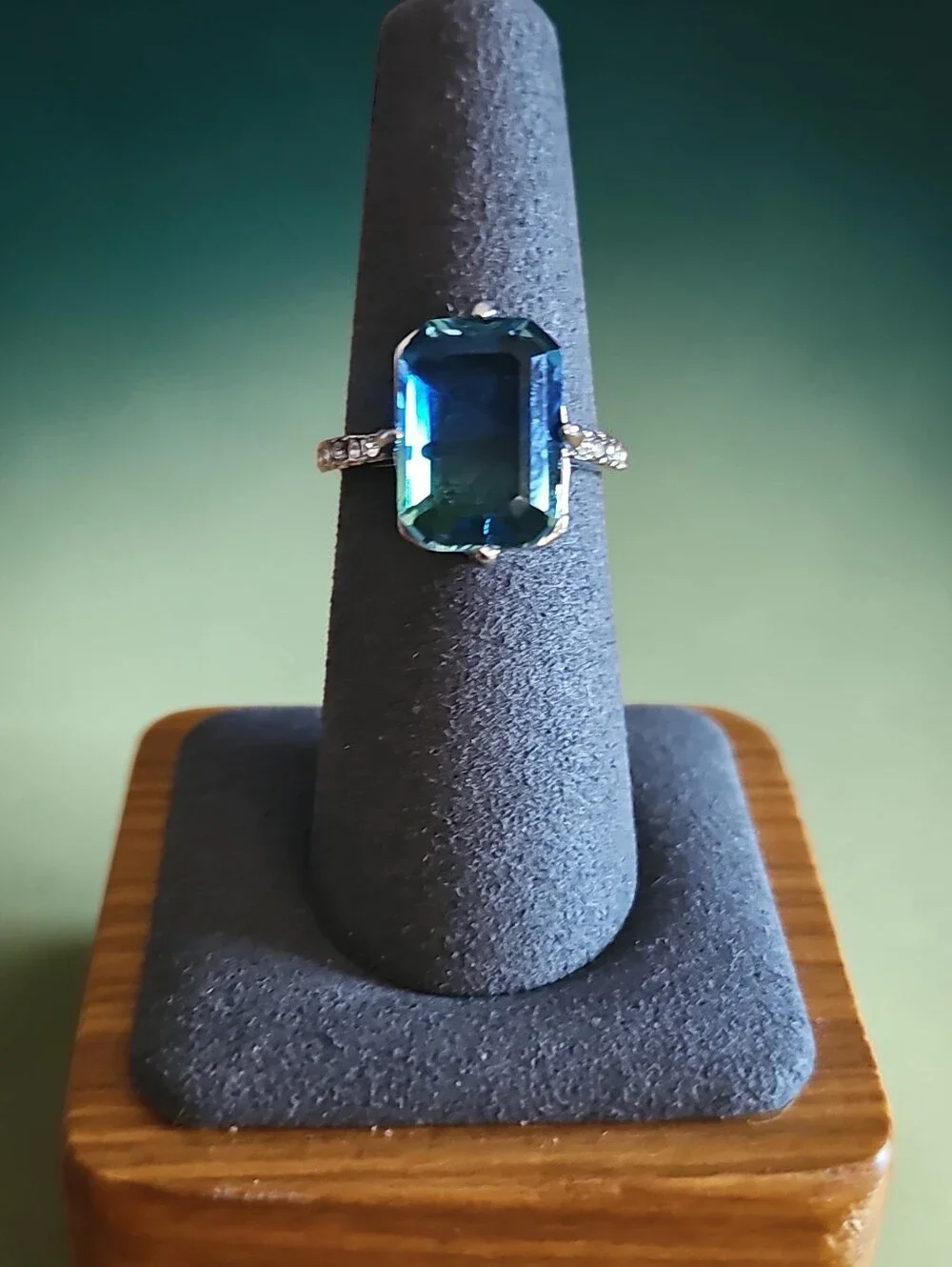 Sassified Boutique  NWT Emerald-Cut Blue Crystal Ring with Pavé Shoulders